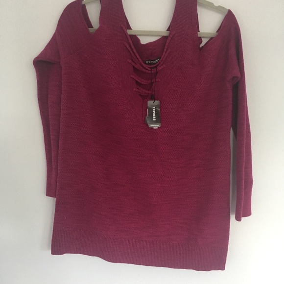 Cold shoulder sweater - Picture 2 of 4